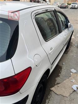 بيجو 307